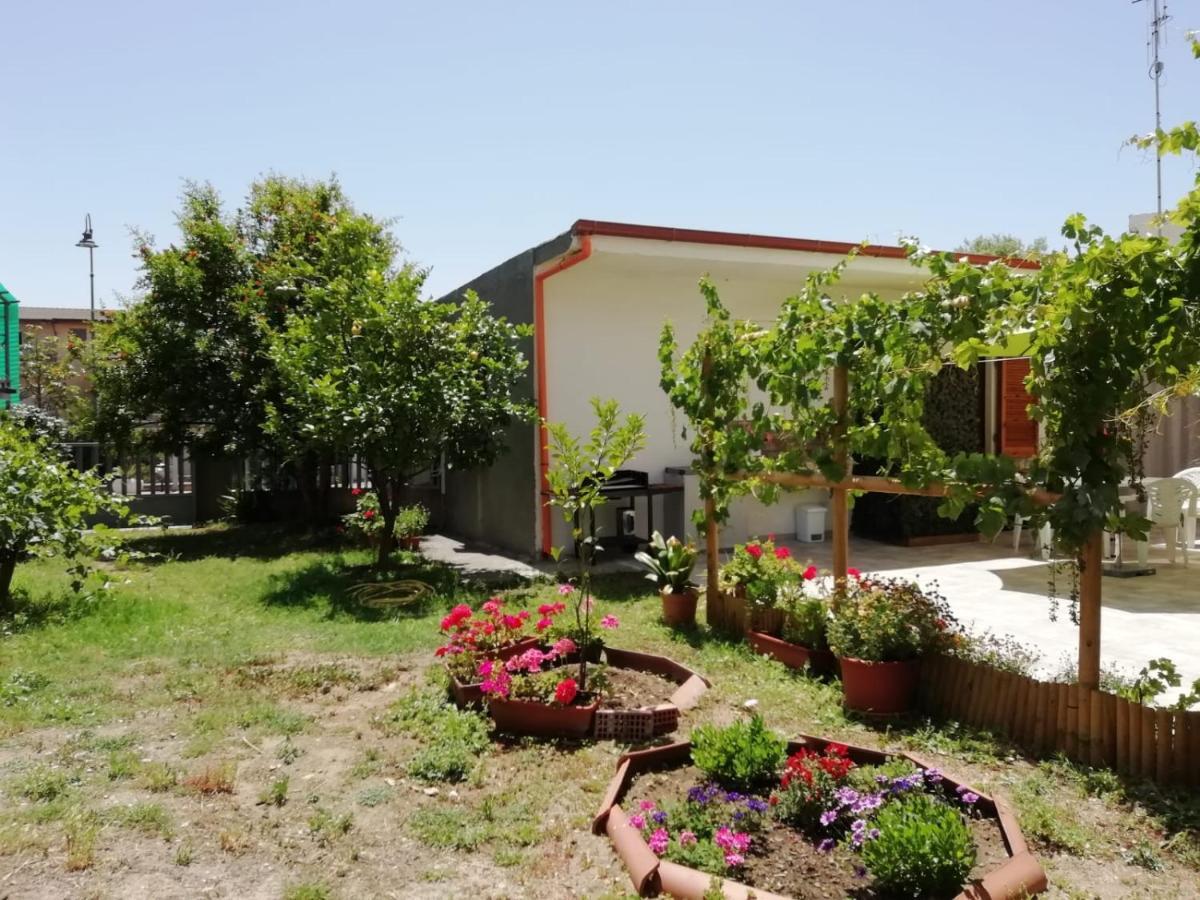 Il Melograno Villa Badesi Exterior foto